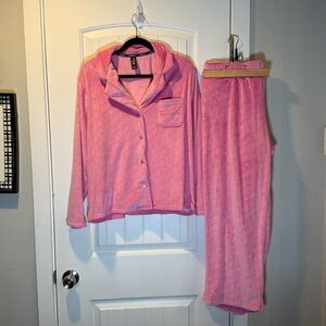 Bebe Pink Button-Up Long Sleeve Fuzzy Pajama Set Size XL